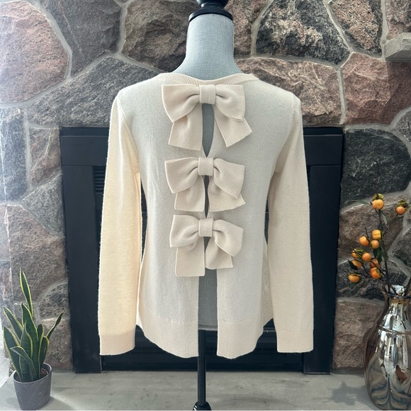 Club Monaco Cashmere Bow Sweater - Picture 12 of 12